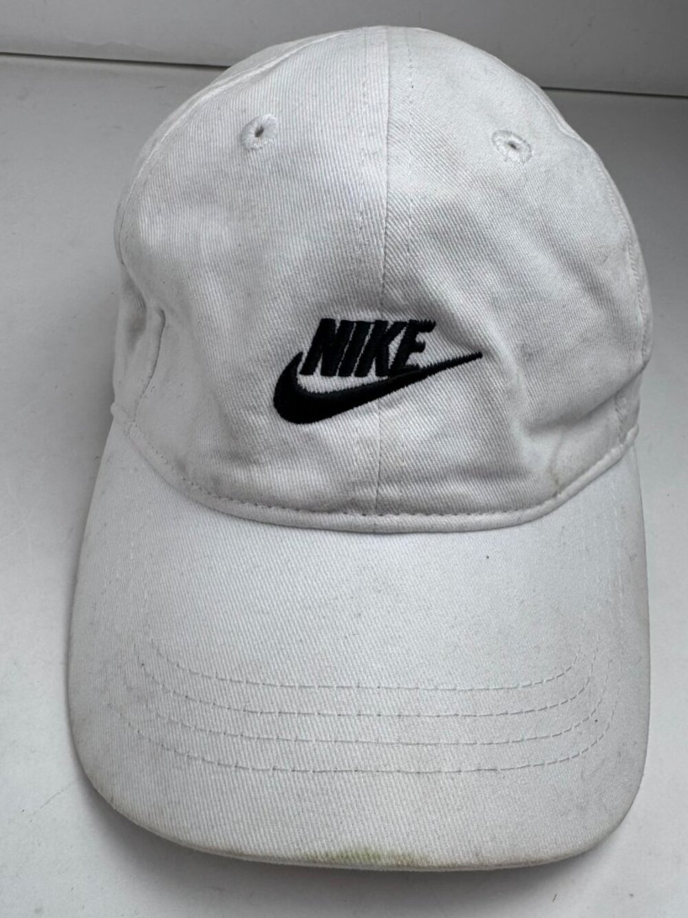 Nike Child Club Cap White Cotton Strapback Hat Youth 4-7 Swoosh Baseball Stain
